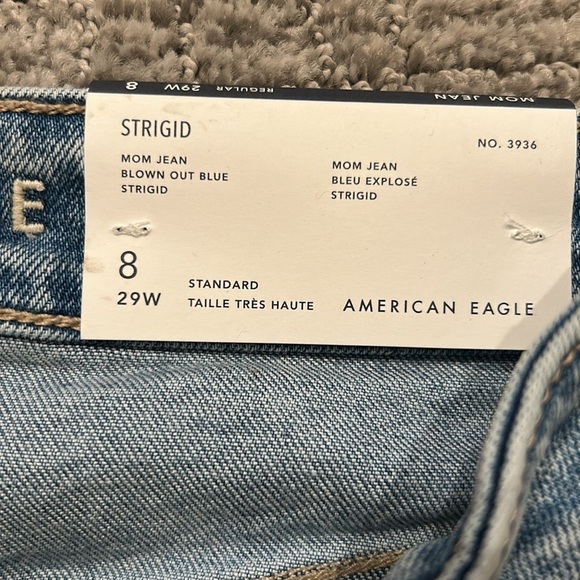 American Eagle Strigid Fit Mom Jean 2 - Picture 7 of 9